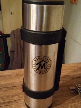 Marlboro Thermos